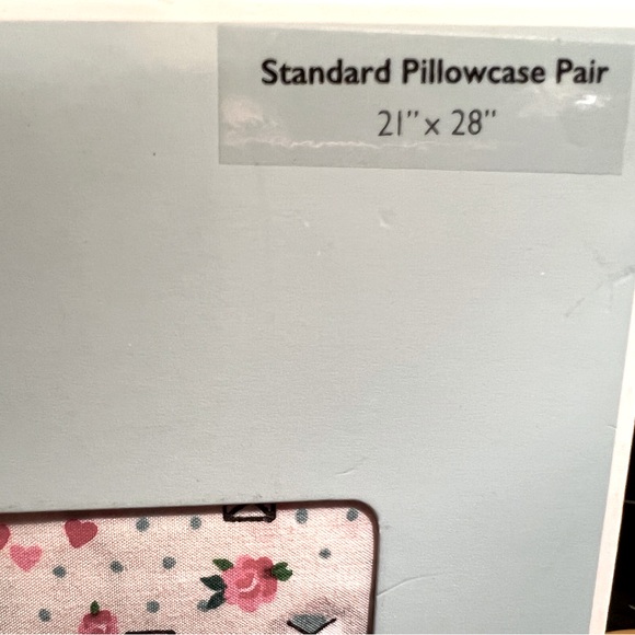 Cath Kidston London NWT Winter Heart Theme Shine Bright Standard Pillowcase Pair - Picture 7 of 7